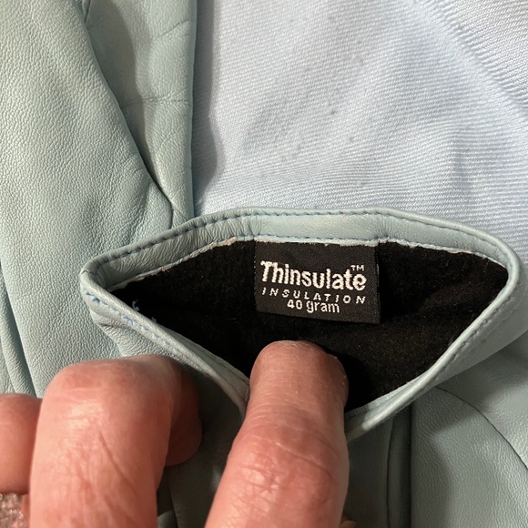 Leather gloves in Baby Blue! - Picture 4 of 6